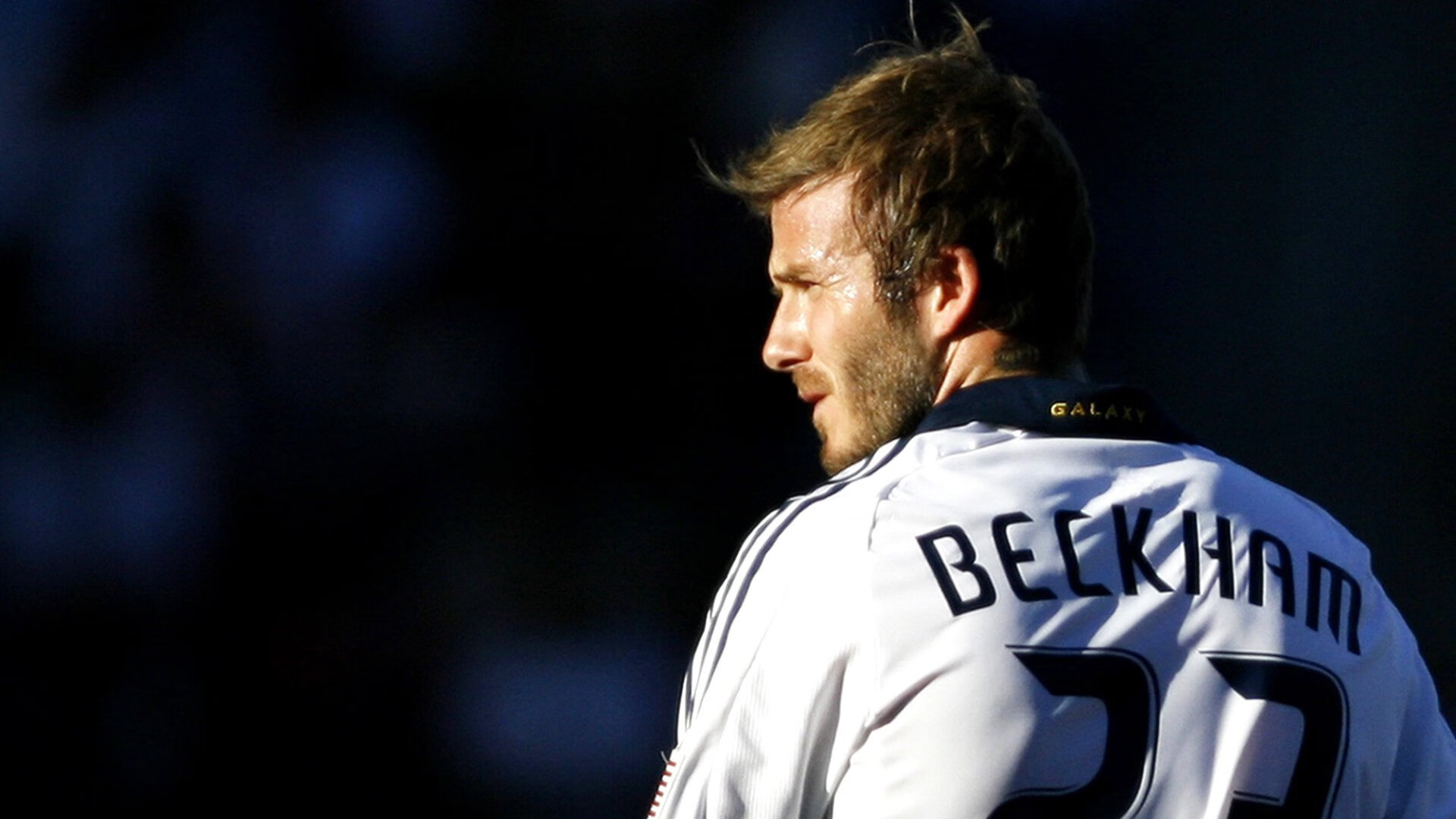 当上海队血拼凯尔特人成为狂野猜想,哈登用一场又一场的硬仗,重新定义证明自己